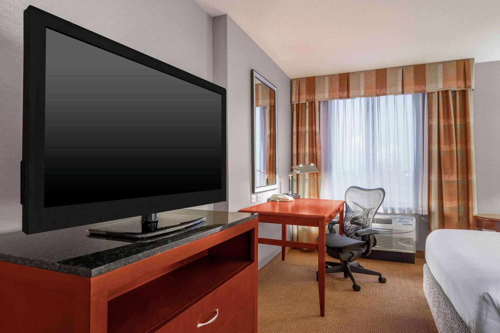 Hilton Garden Inn Independence Εξωτερικό φωτογραφία